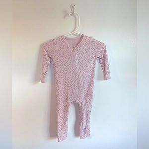 Kyte BABY Zippered Romper in Small Blush Leopard (3 - 6 months)